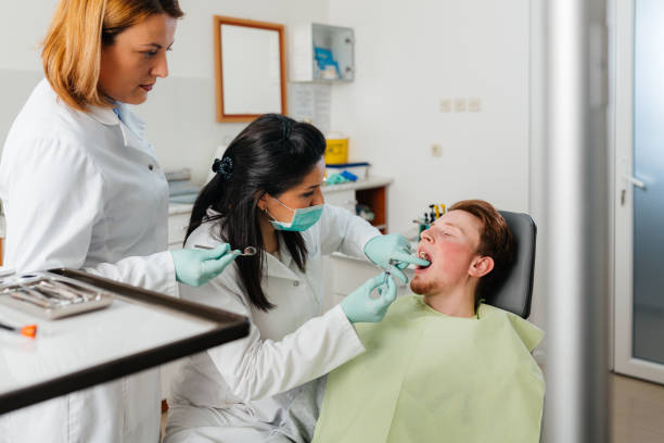 Best Dentist Open on Weekends  in Shawneetown, IL